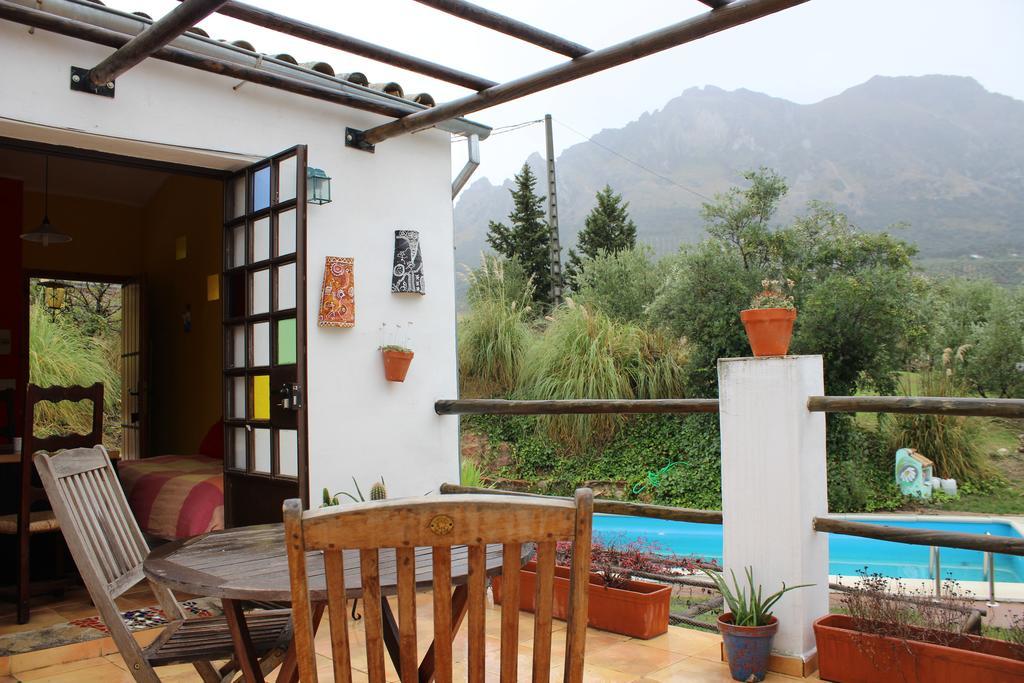 Posada Nina Margarita ปรีเอโก เด กอร์โดบา ภายนอก รูปภาพ